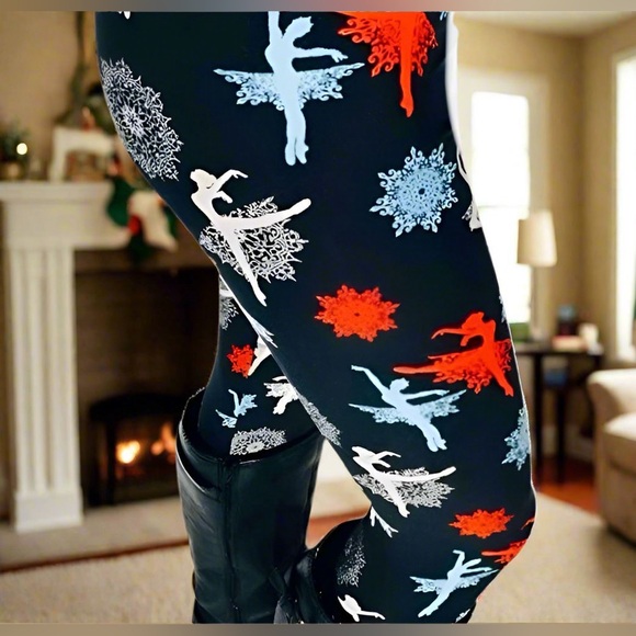 OS/PLUS NEW Womens Christmas Snowflake Nutcracker Leggings - Picture 1 of 10